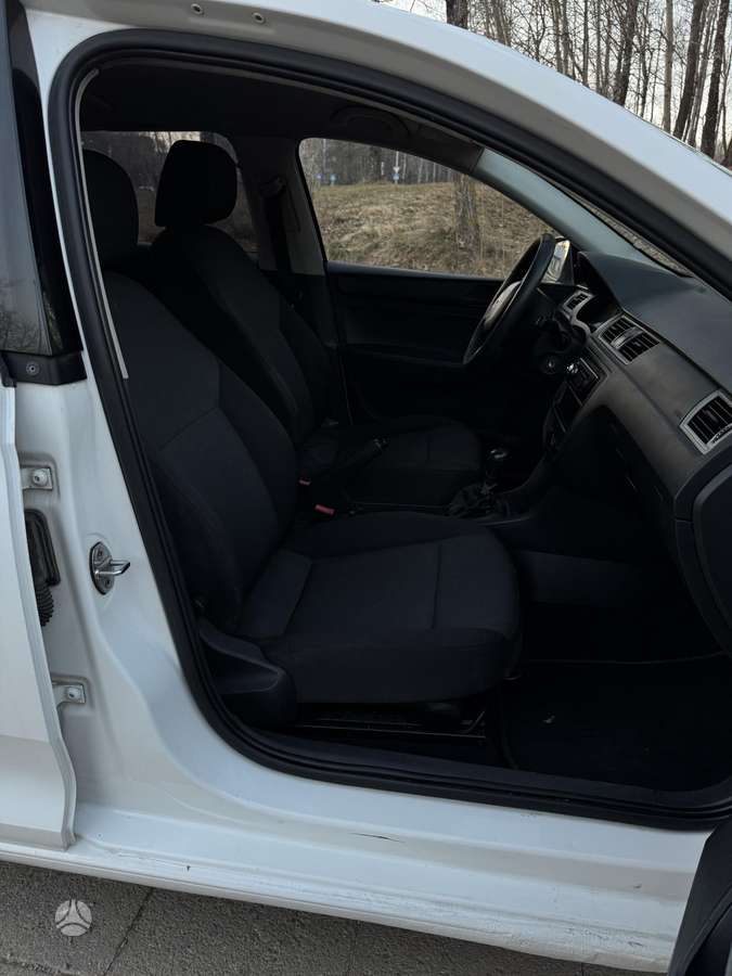 Skoda Rapid, 1.6 l., hatchback