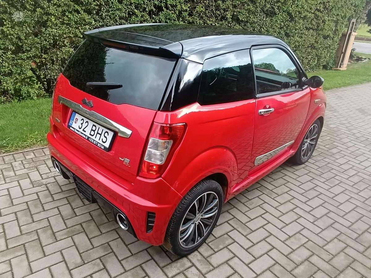 Ligier JS50, 0.5 l., hatchback