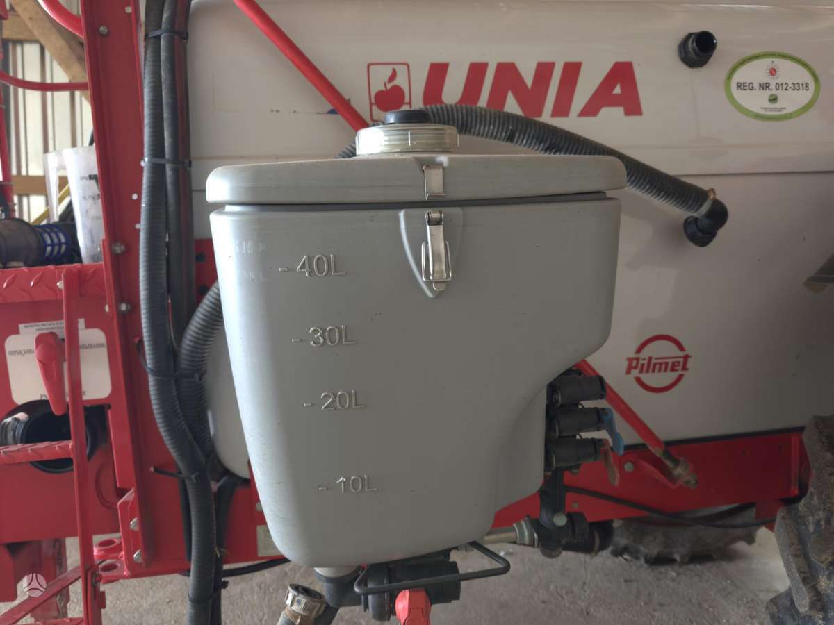 Unia Plus 2021 Standard, sprayers