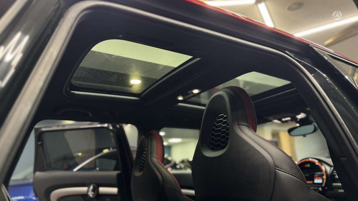 Mini Cooper JCW, 2.0 l., hatchback