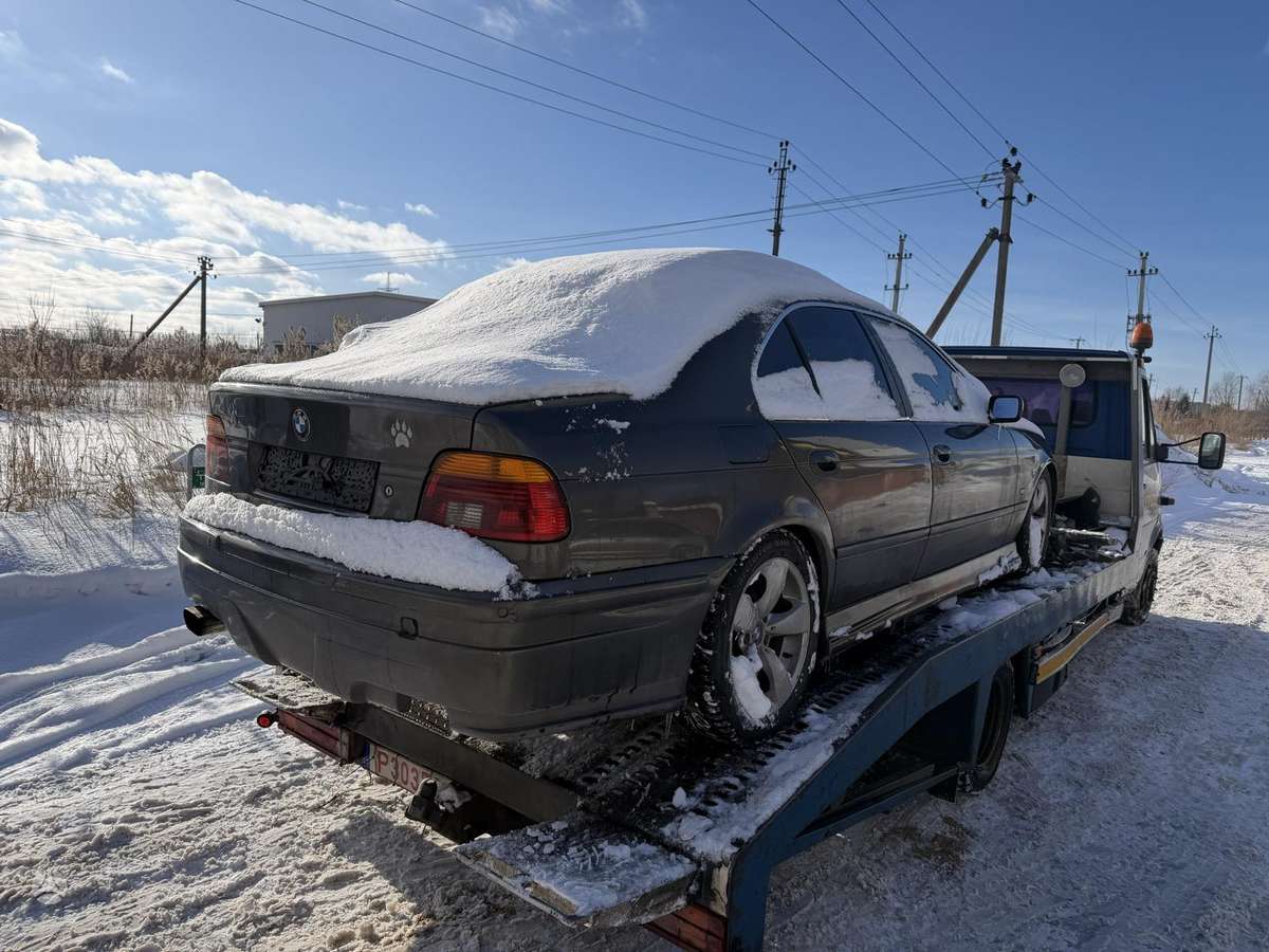 BMW 5 serija детали двигателя