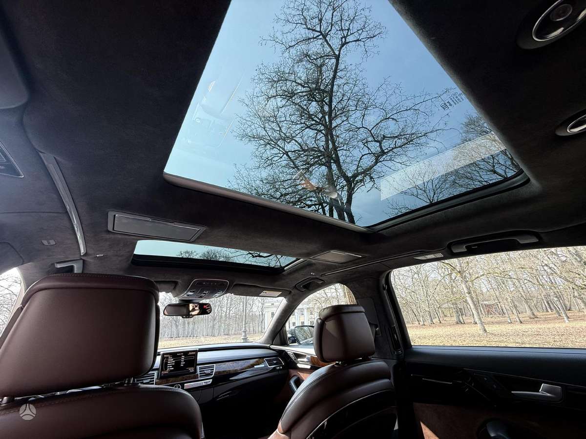 Audi A8, 4.0 l., Седан
