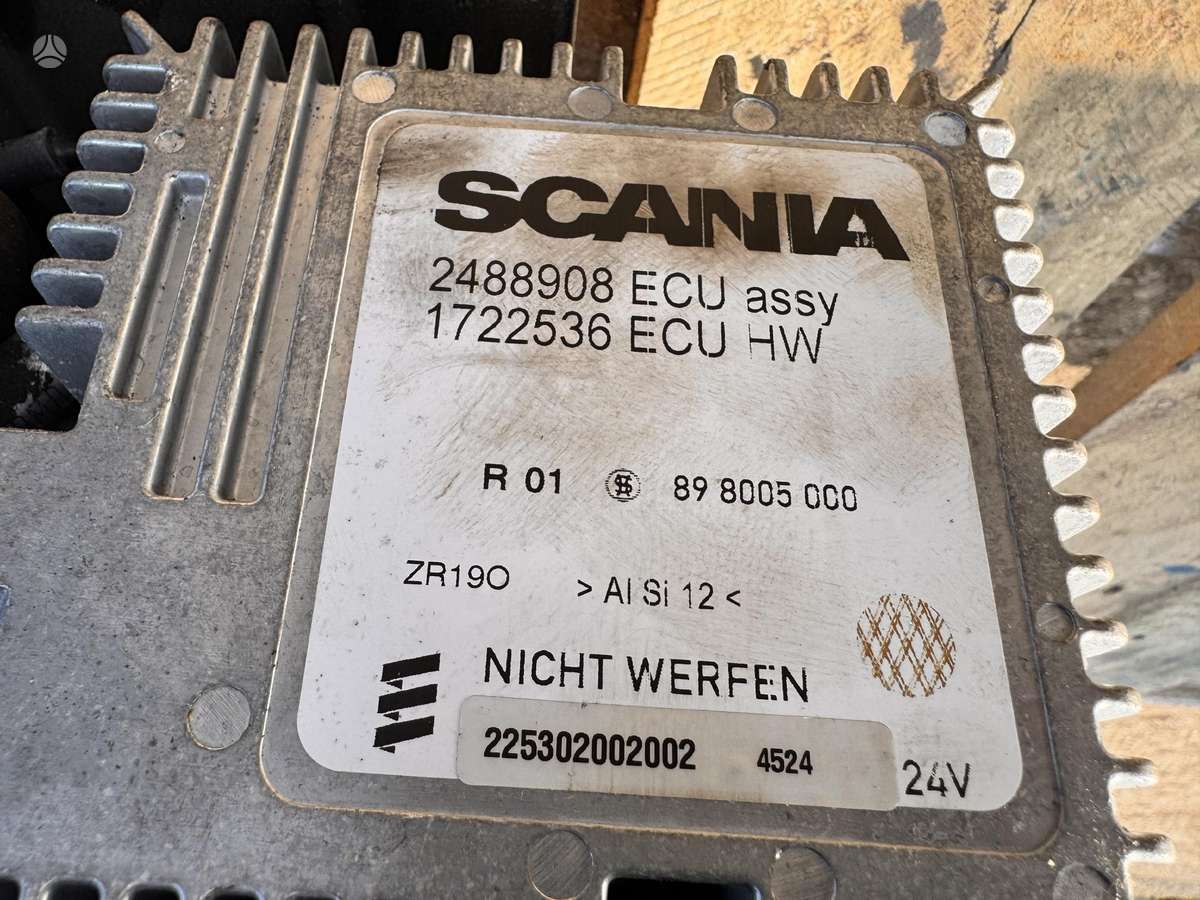 Scania R520 , Eberspacher D10W, trucks