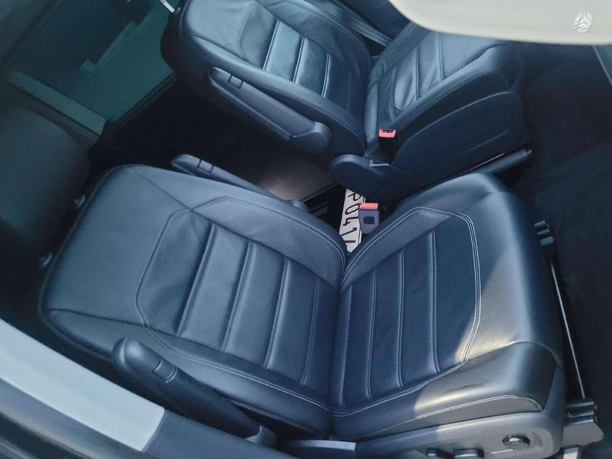 Volkswagen Multivan, passenger minibus