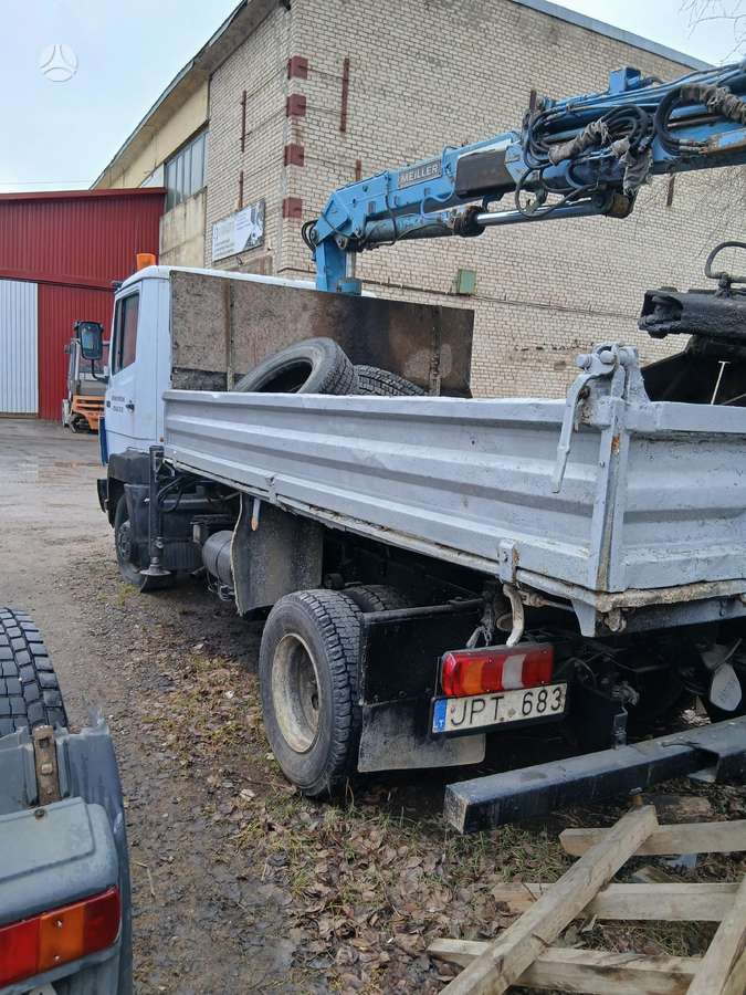 Mercedes-Benz 817, dumpers with crane