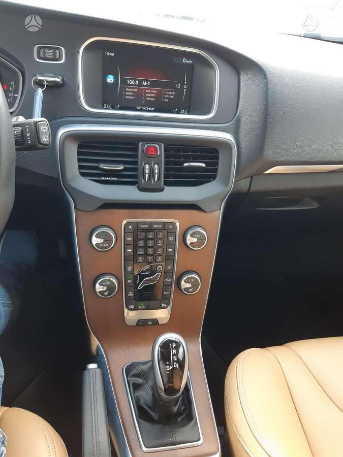 Volvo V40, 2.0 l., hatchback