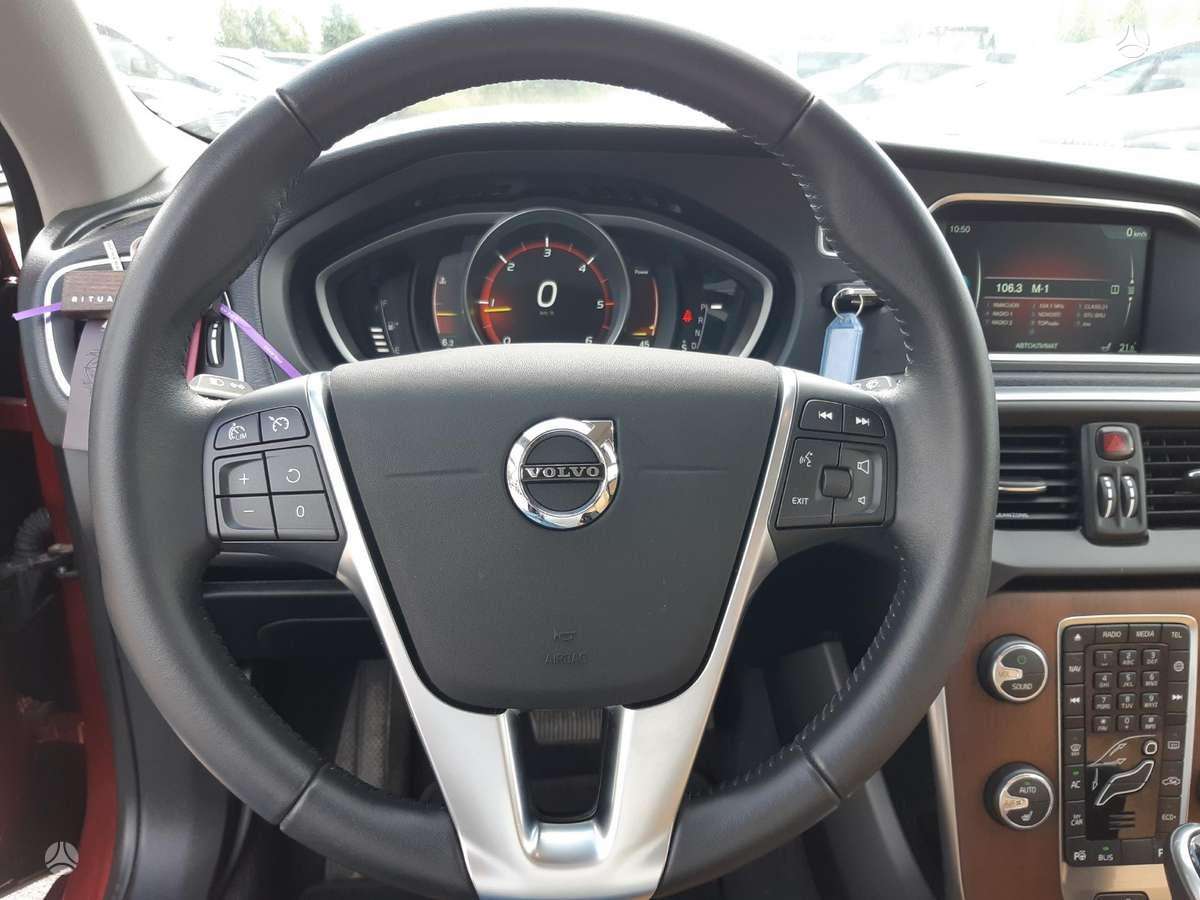 Volvo V40, 2.0 l., hatchback
