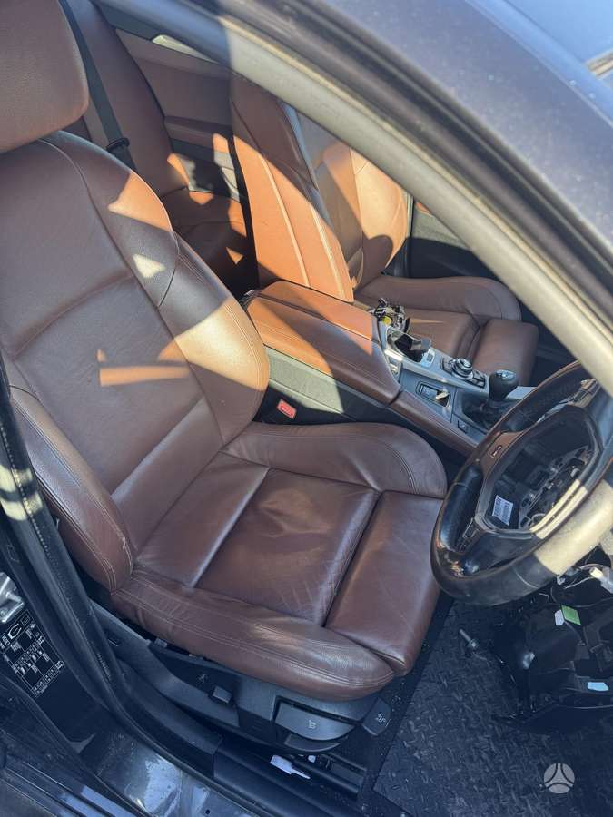 BMW 520 for parts