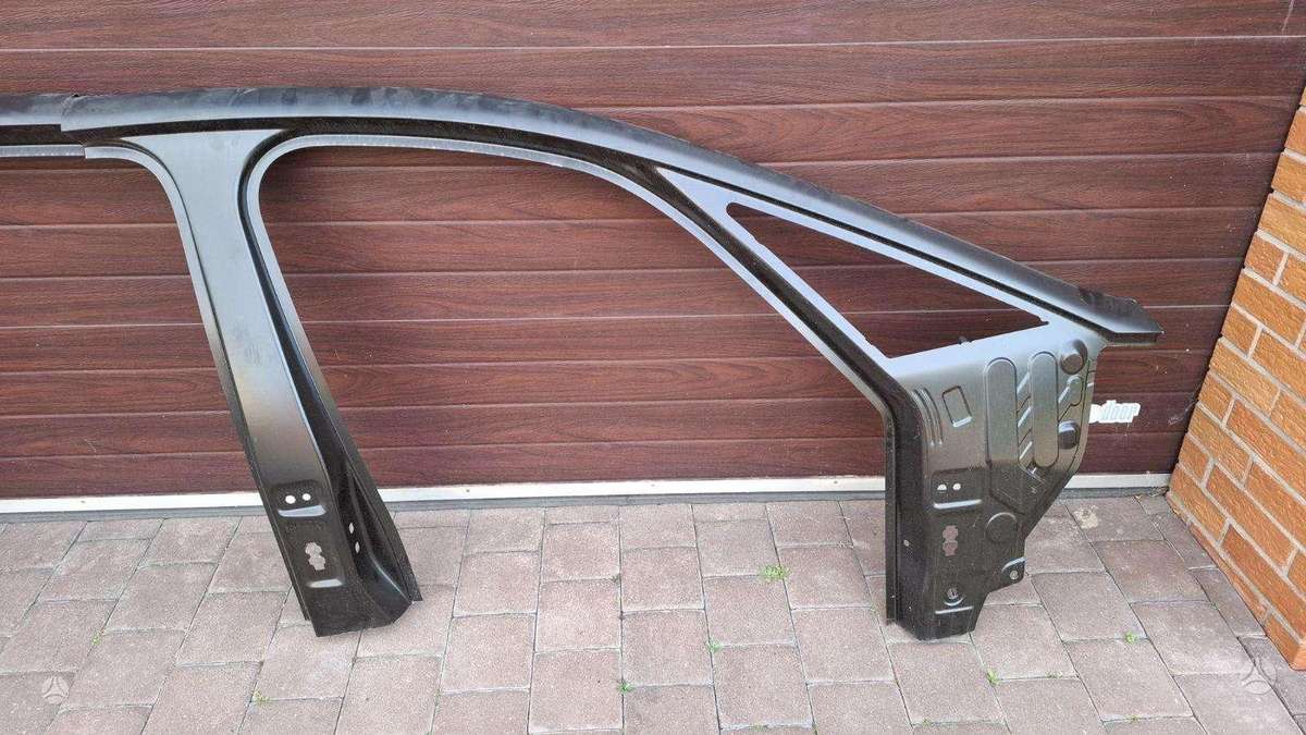 Cupra Born, 10E809052A, spārni, logi