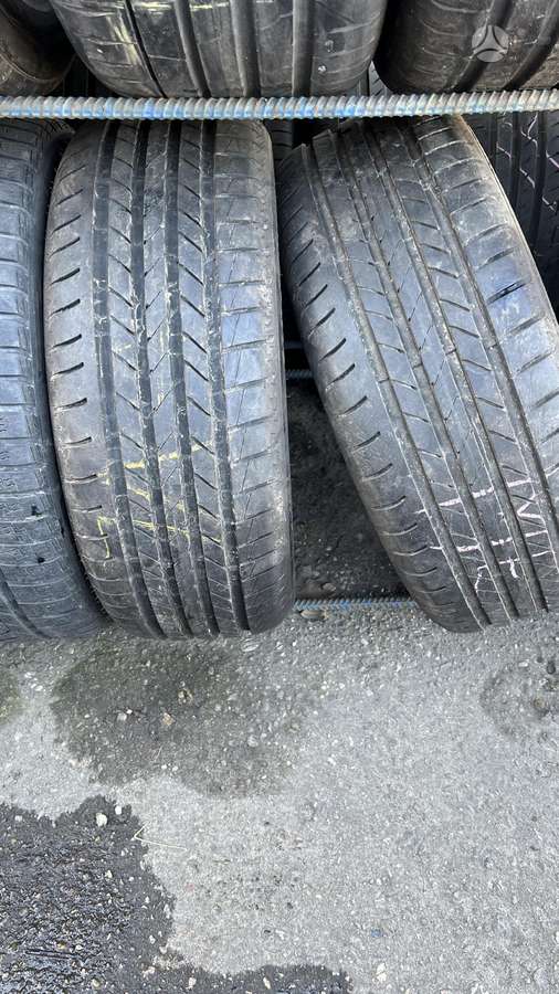 Goodyear Efficientgrip MOE, summer 235/45 R19