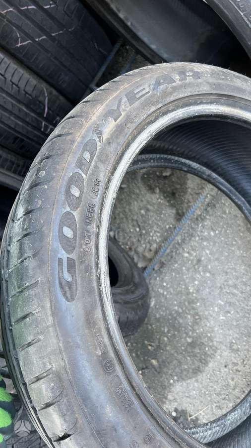 Goodyear Efficientgrip MOE, летние 235/45 R19