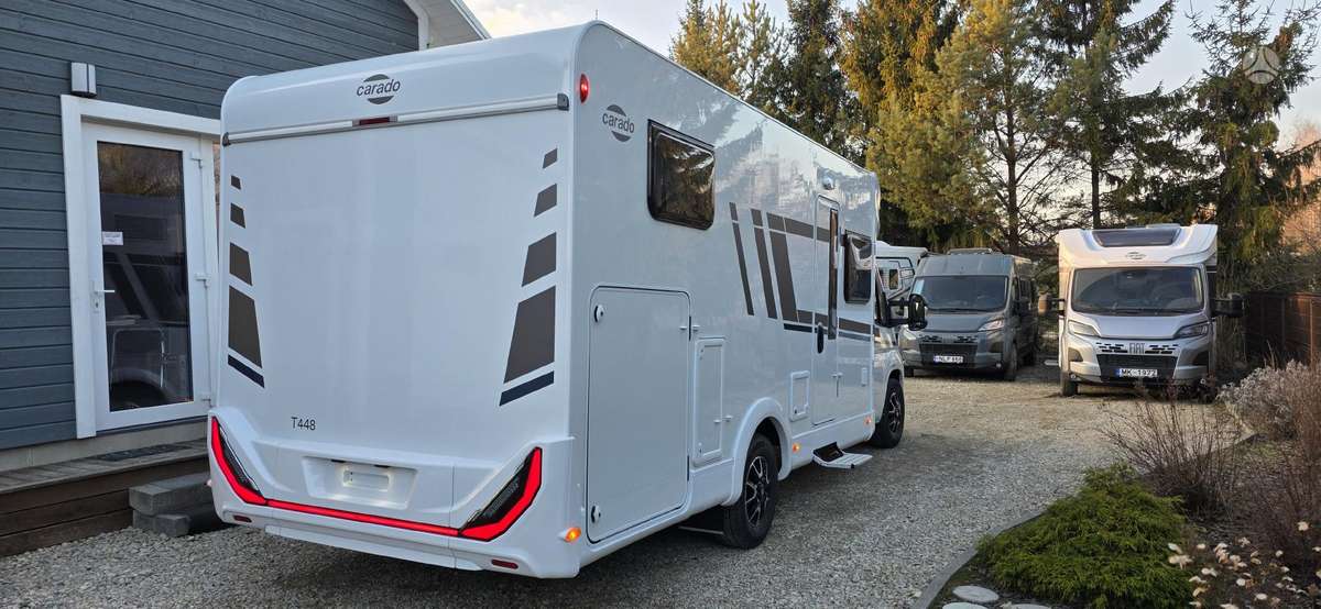 Carado T448, campers
