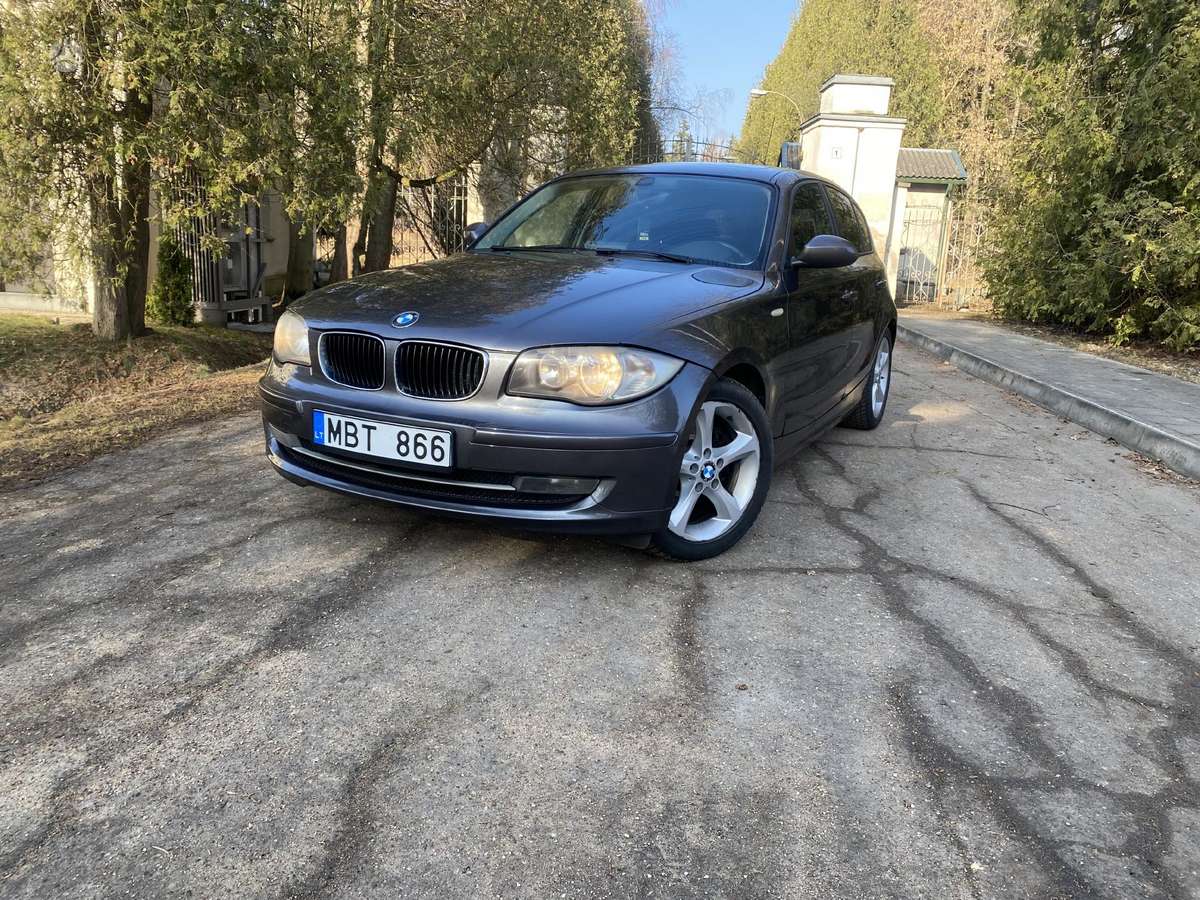 BMW 120, 2.0 l., hatchback