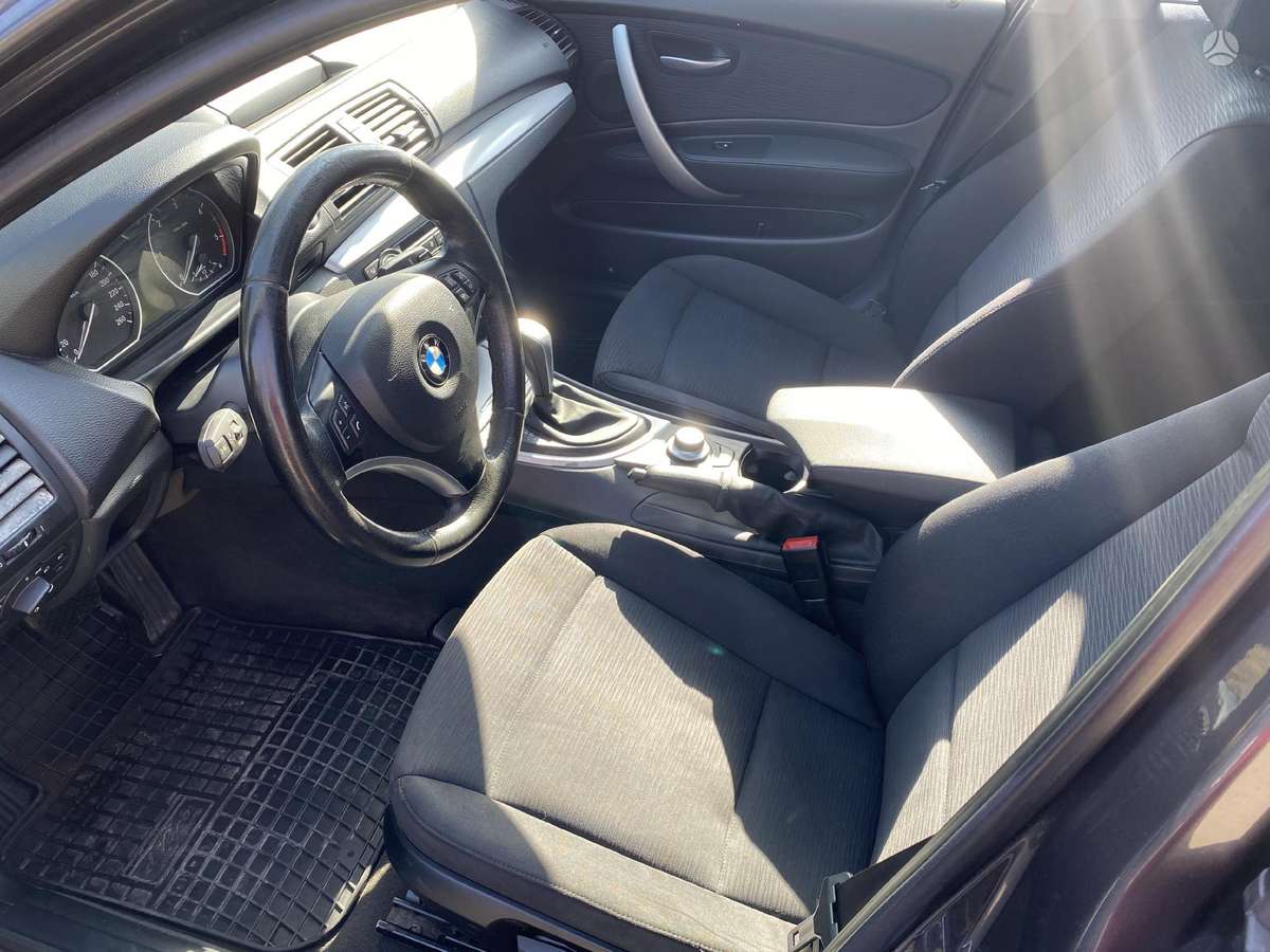 BMW 120, 2.0 l., hatchback