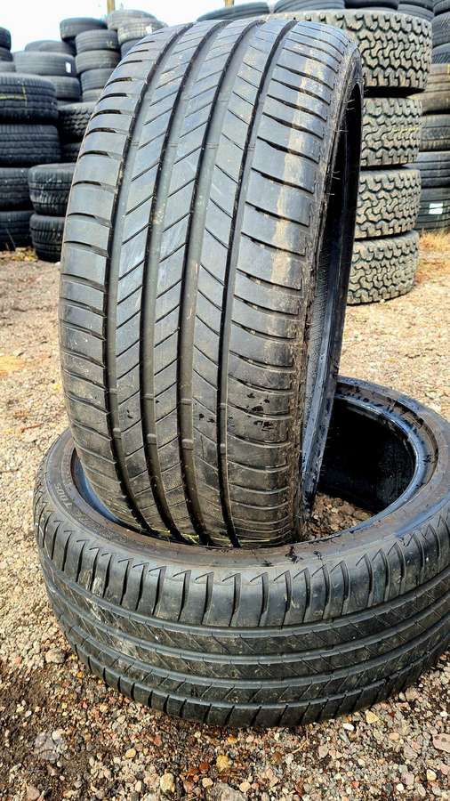Bridgestone, летние 225/40 R18