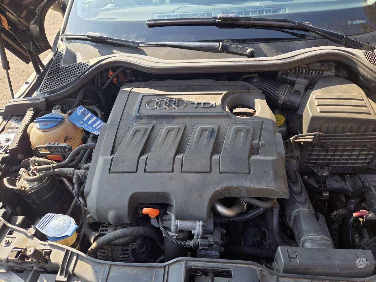 Audi A1, 1.6 l., Хэтчбек