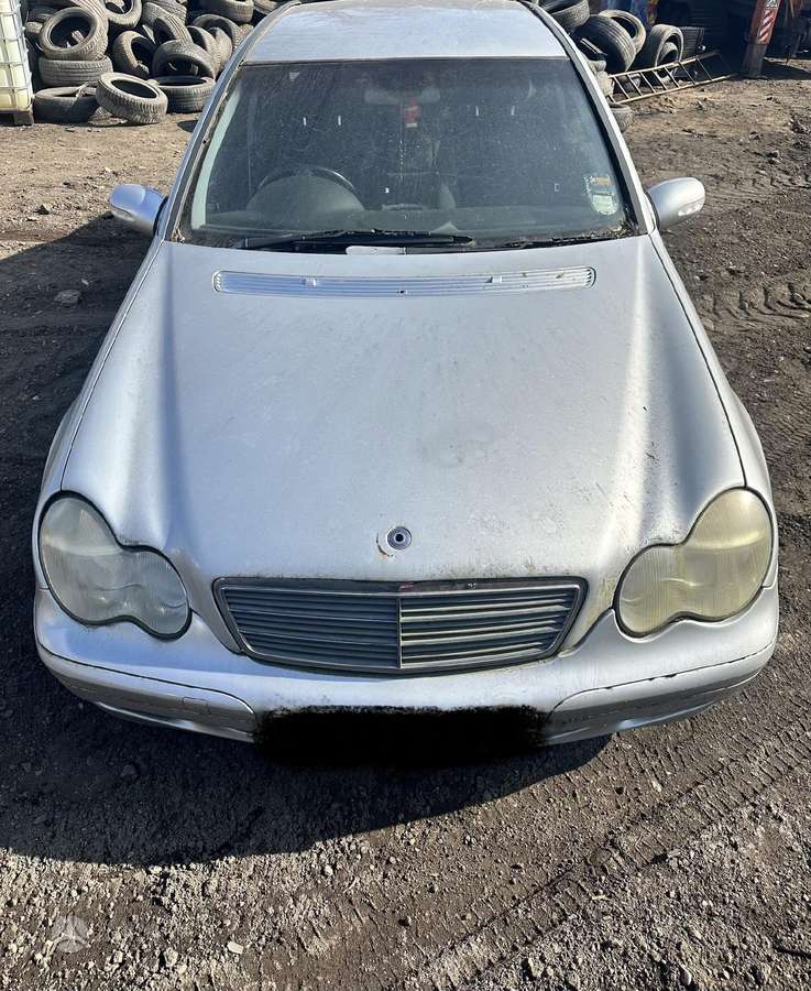 Mercedes-Benz C180 по частям