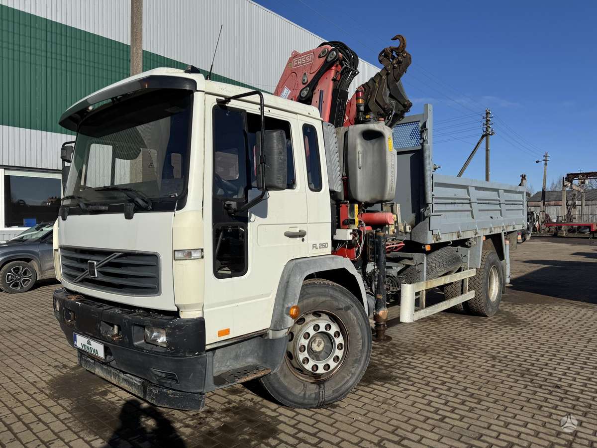 Volvo FL618 + FASSI F235XP REMOTE CONTROL, dumpers with crane