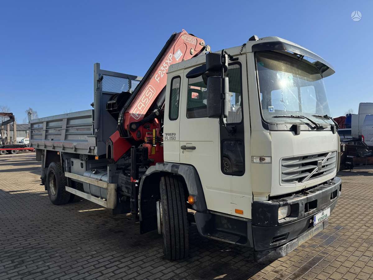 Volvo FL618 + FASSI F235XP REMOTE CONTROL, dumpers with crane