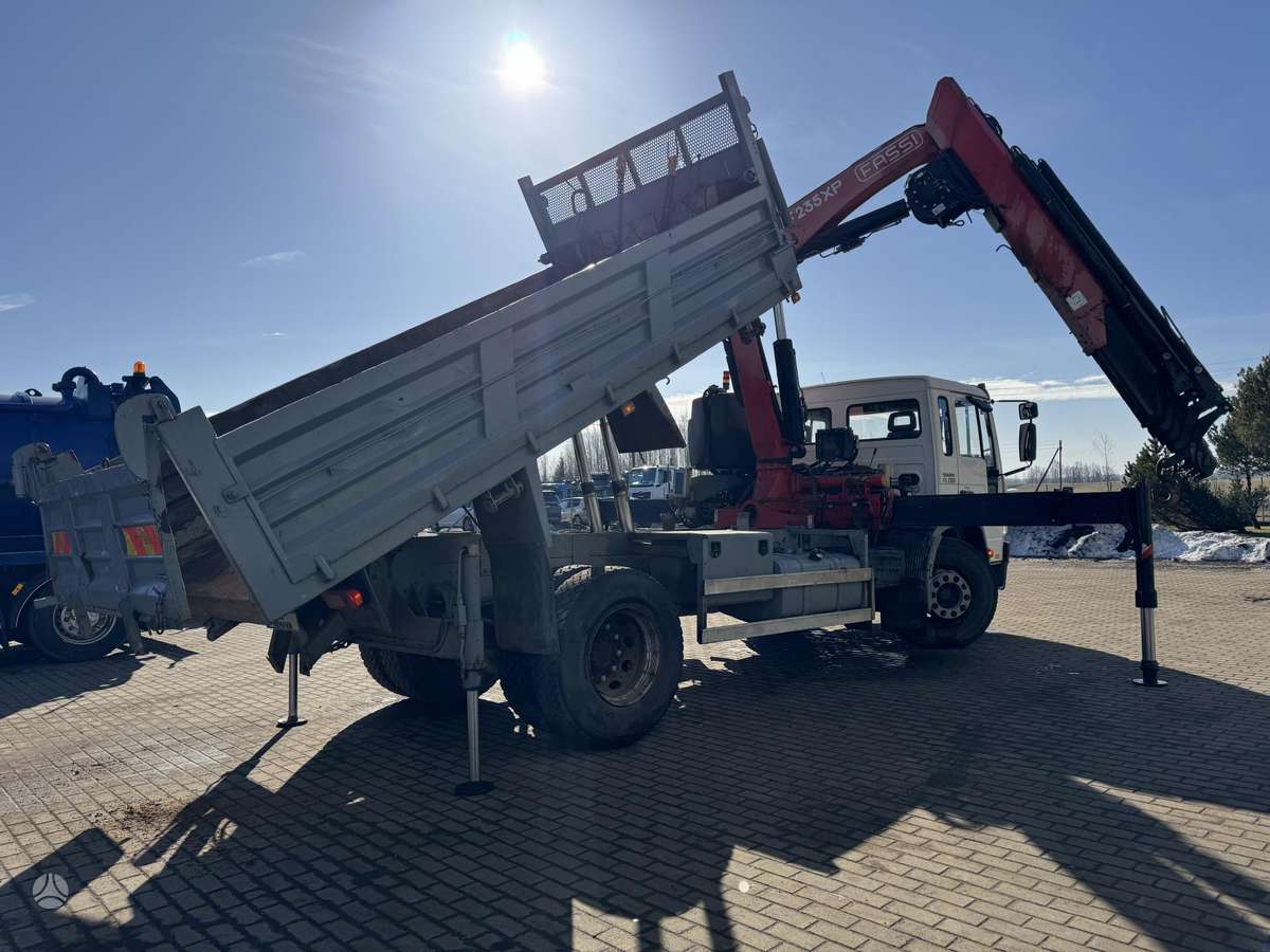 Volvo FL618 + FASSI F235XP REMOTE CONTROL, dumpers with crane