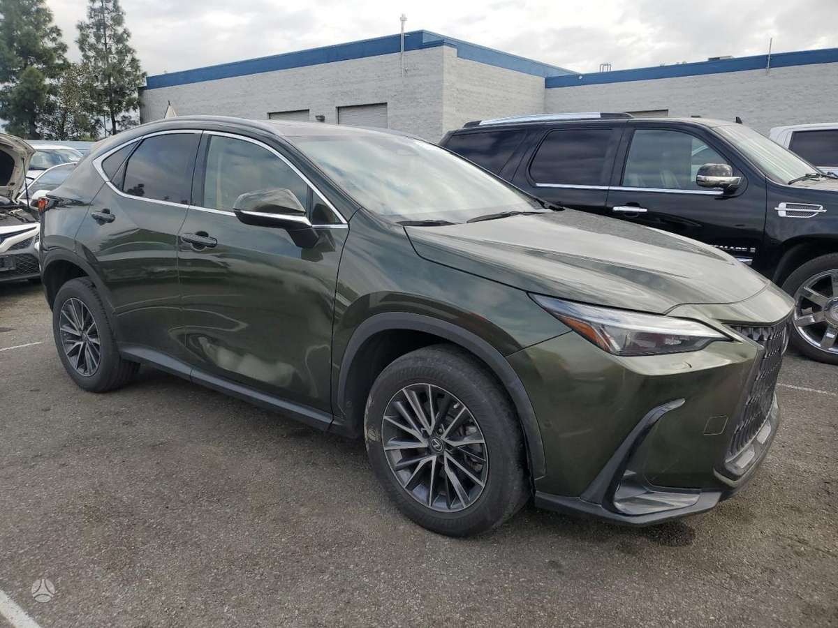 Lexus NX klasė по частям