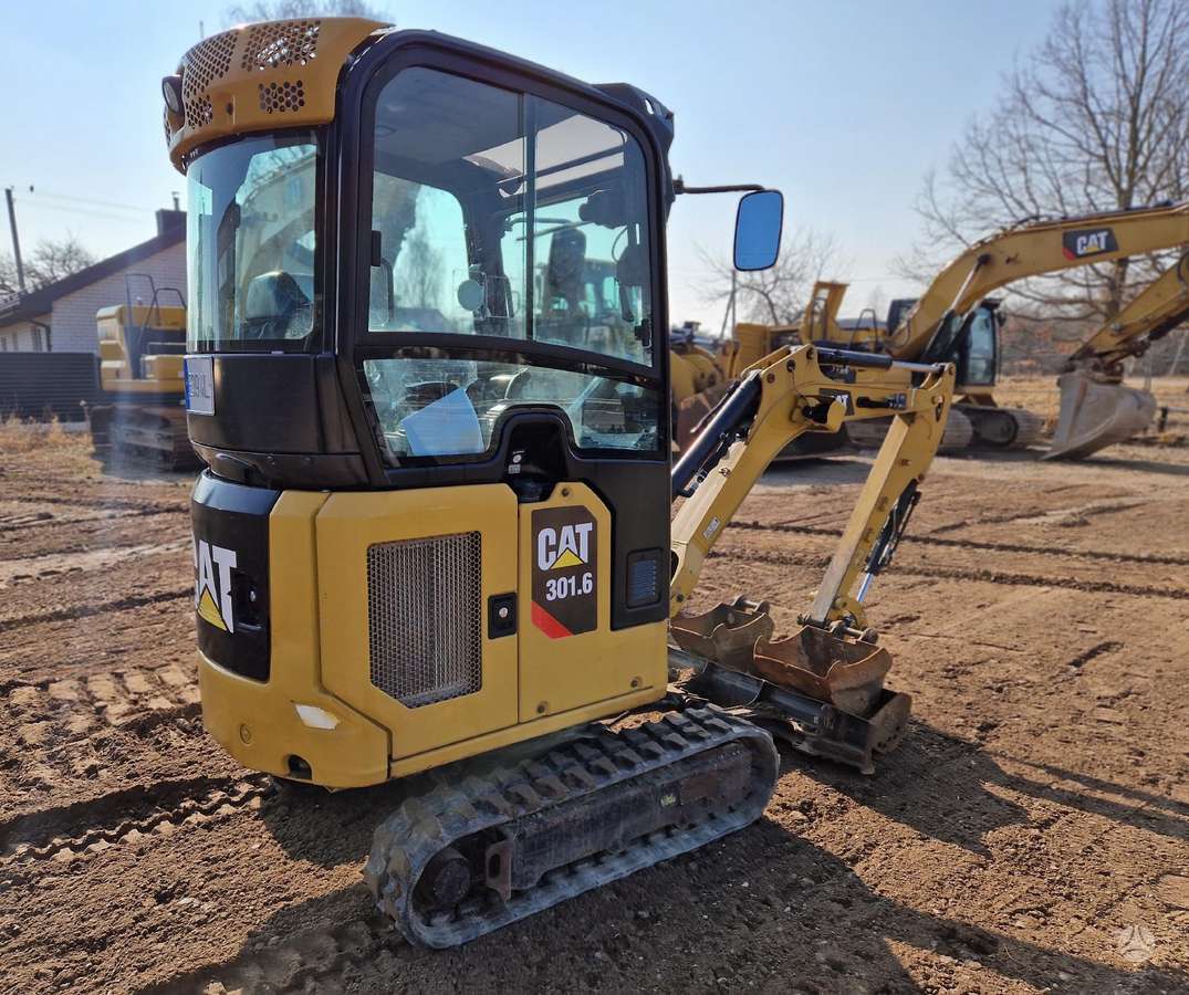 Caterpillar 301.6, экскаваторы