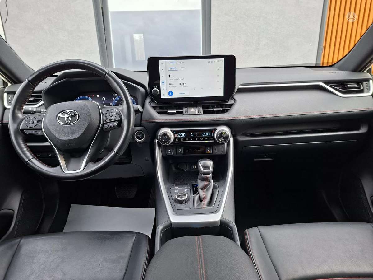 Toyota RAV4 - 7