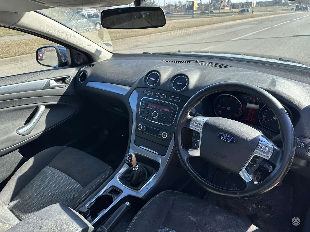 Ford Mondeo, 2.0 l., Хэтчбек