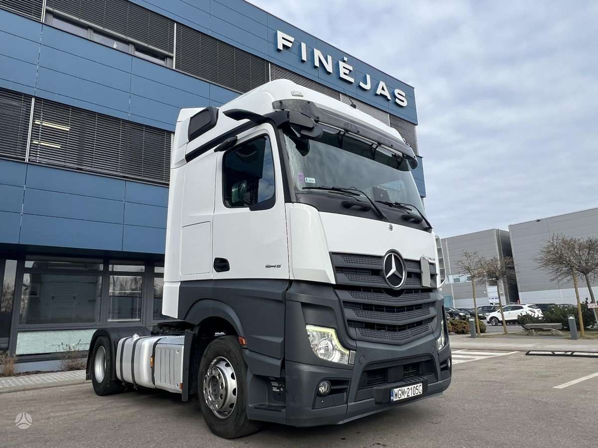 Mercedes-Benz Actros 1845 LS BigSpace, double sleeper