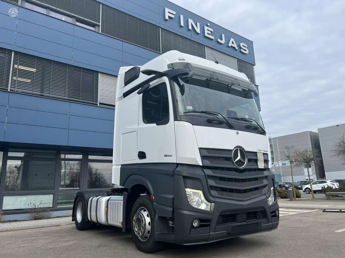 Mercedes-Benz Actros 1845 LS BigSpace, double sleeper