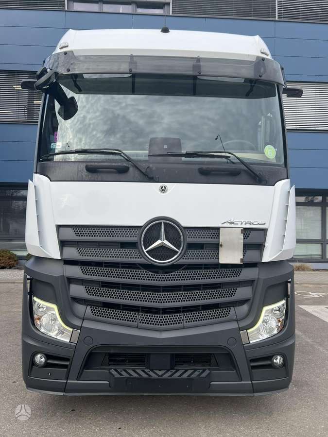 Mercedes-Benz Actros 1845 LS BigSpace, double sleeper