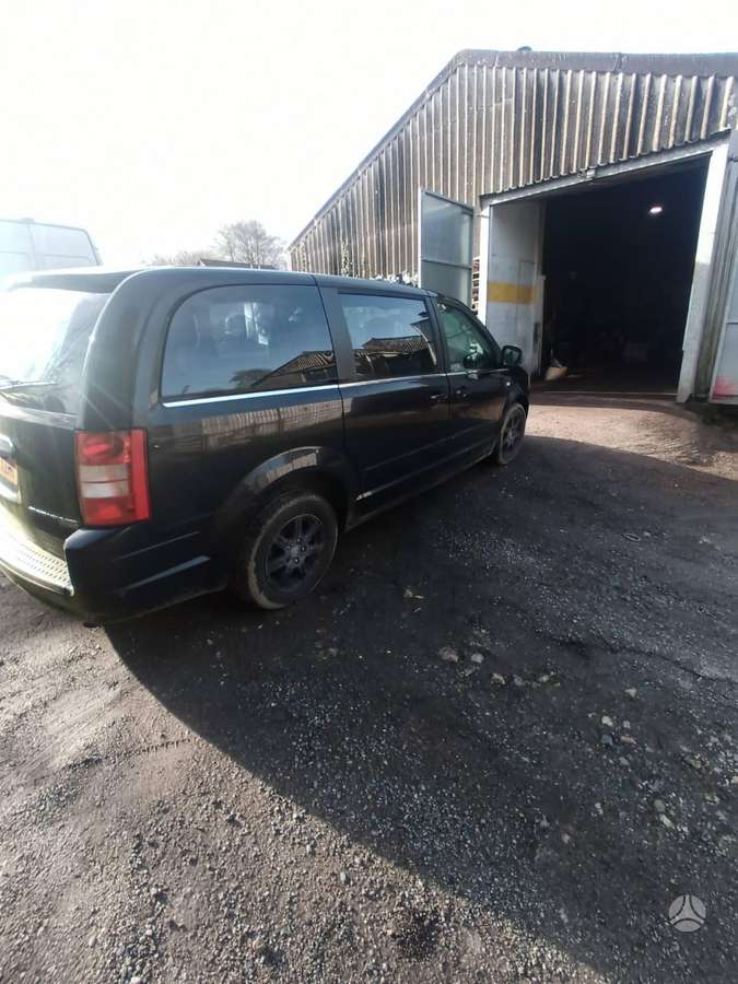 Chrysler Grand Voyager по частям