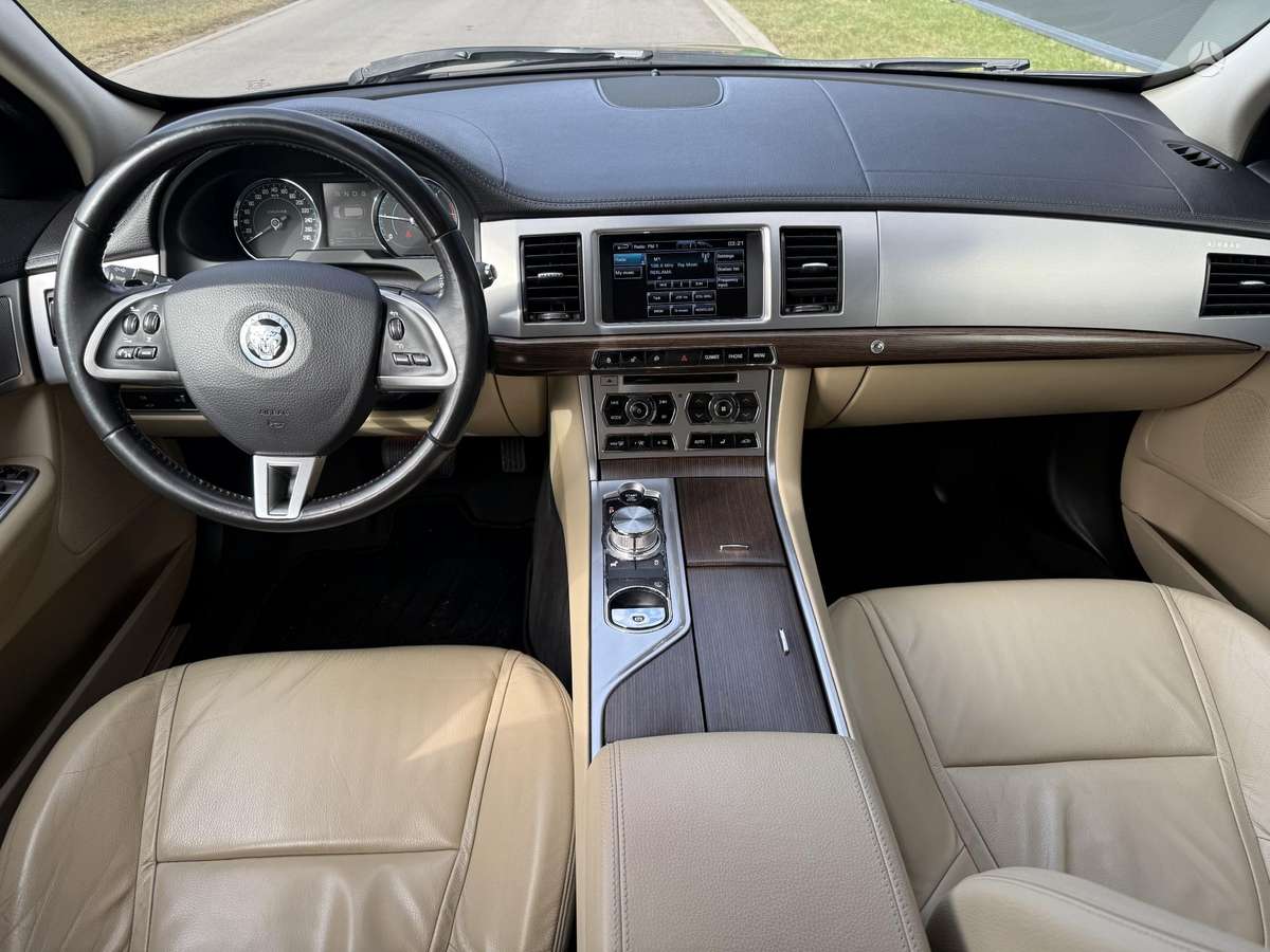Jaguar XF, 2.2 l., Универсал