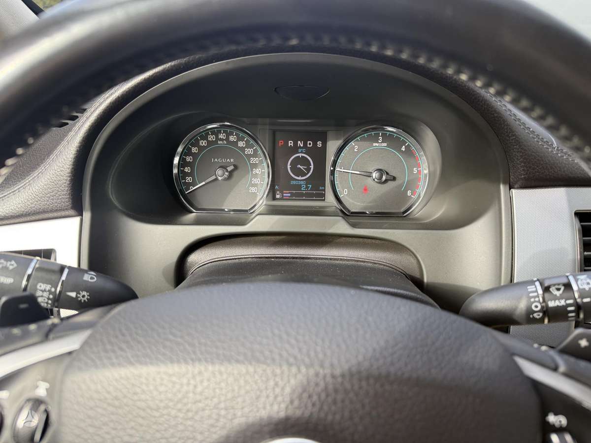 Jaguar XF, 2.2 l., Универсал