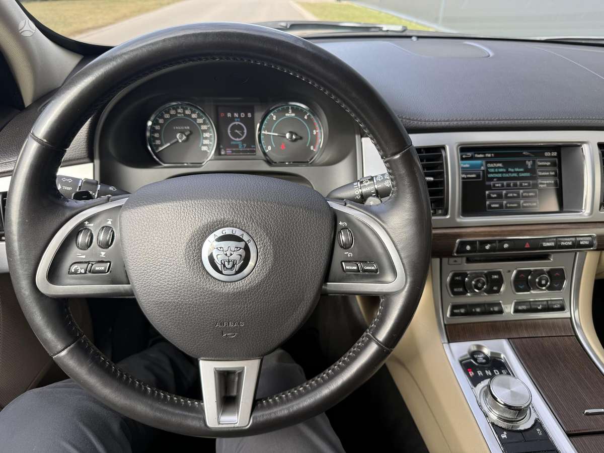 Jaguar XF, 2.2 l., Универсал