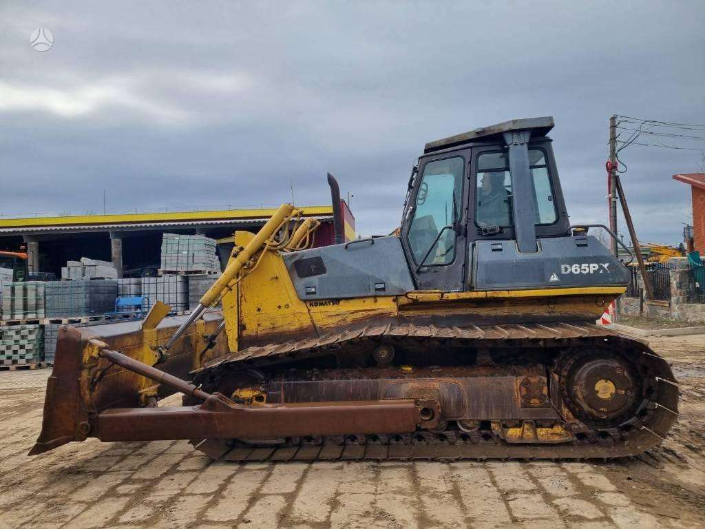 Komatsu D65 PX-12, bulldozer