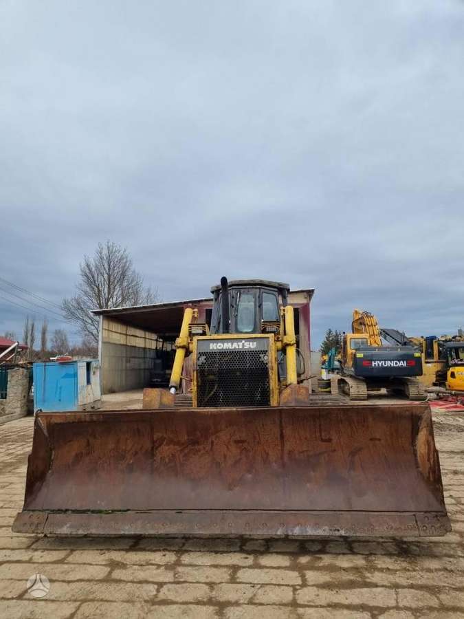 Komatsu D65 PX-12, bulldozer