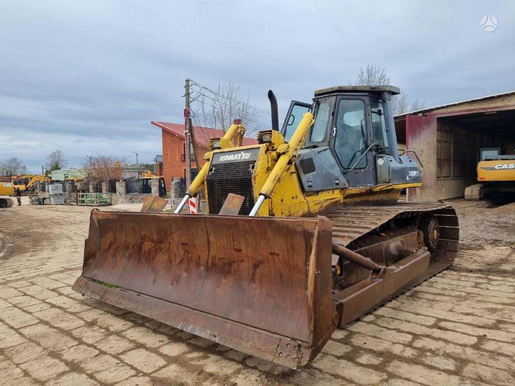 Komatsu D65 PX-12, bulldozer