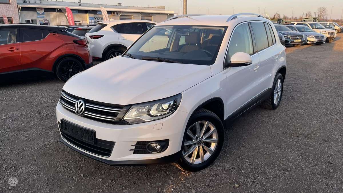 Volkswagen Tiguan - 2