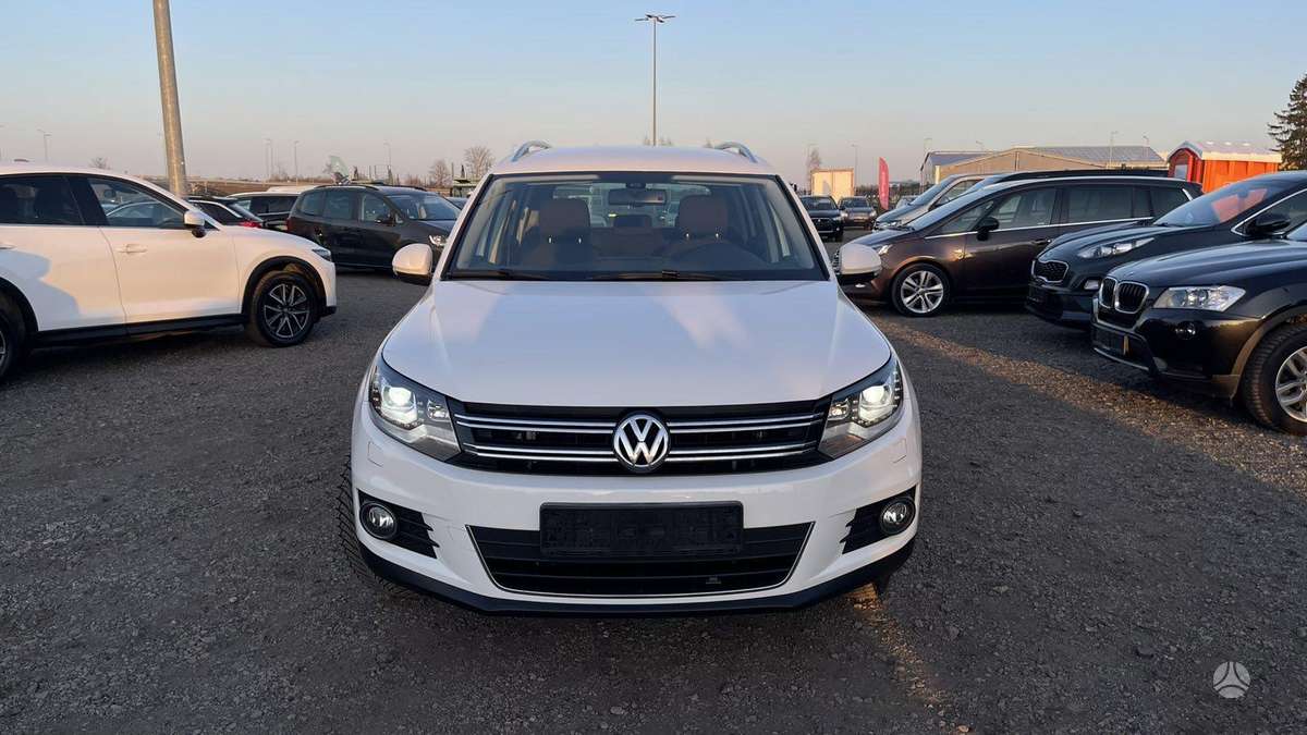 Volkswagen Tiguan - 4