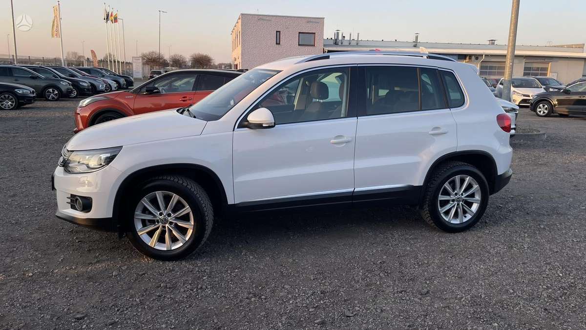 Volkswagen Tiguan - 5