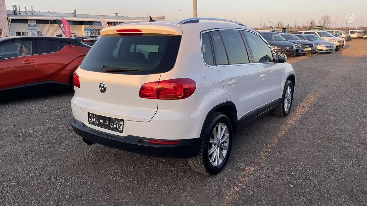 Volkswagen Tiguan - 6