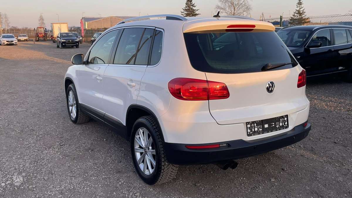 Volkswagen Tiguan - 7