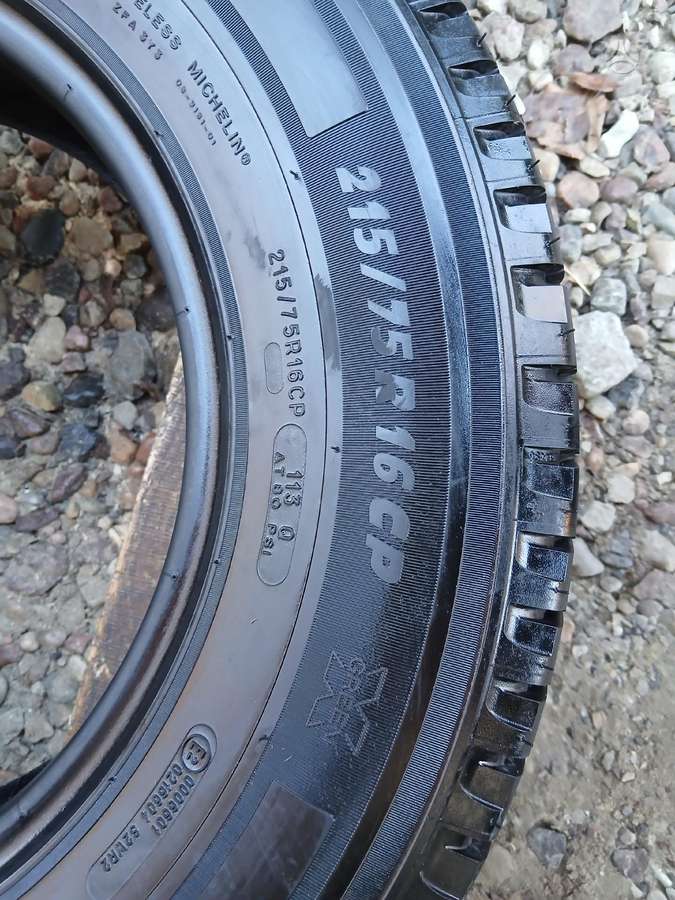 Michelin, vasarinės 215/75 R16