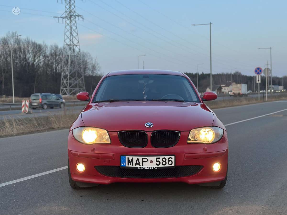 BMW 116, 1.6 l., hatchback