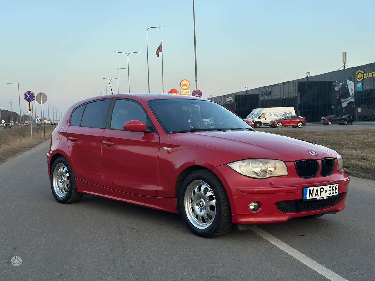 BMW 116, 1.6 l., hatchback