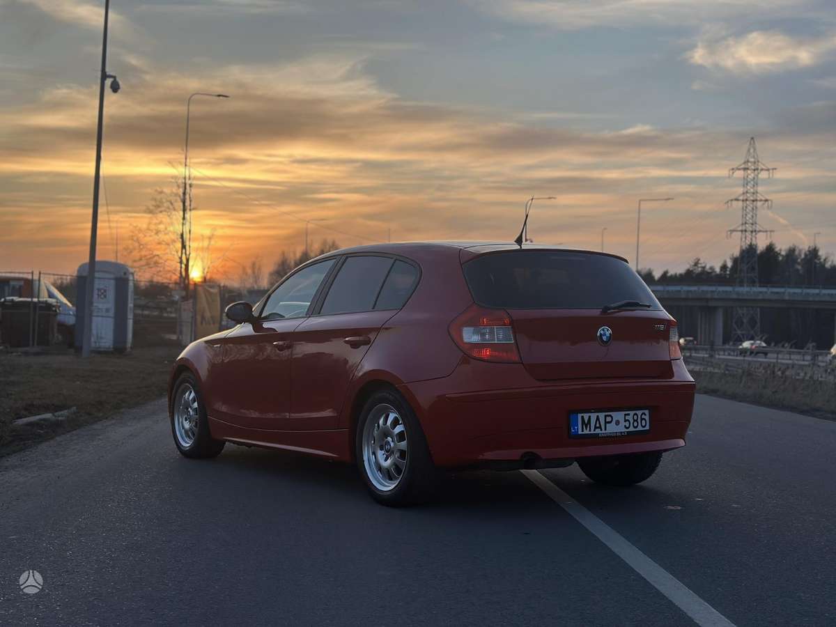 BMW 116, 1.6 l., hatchback