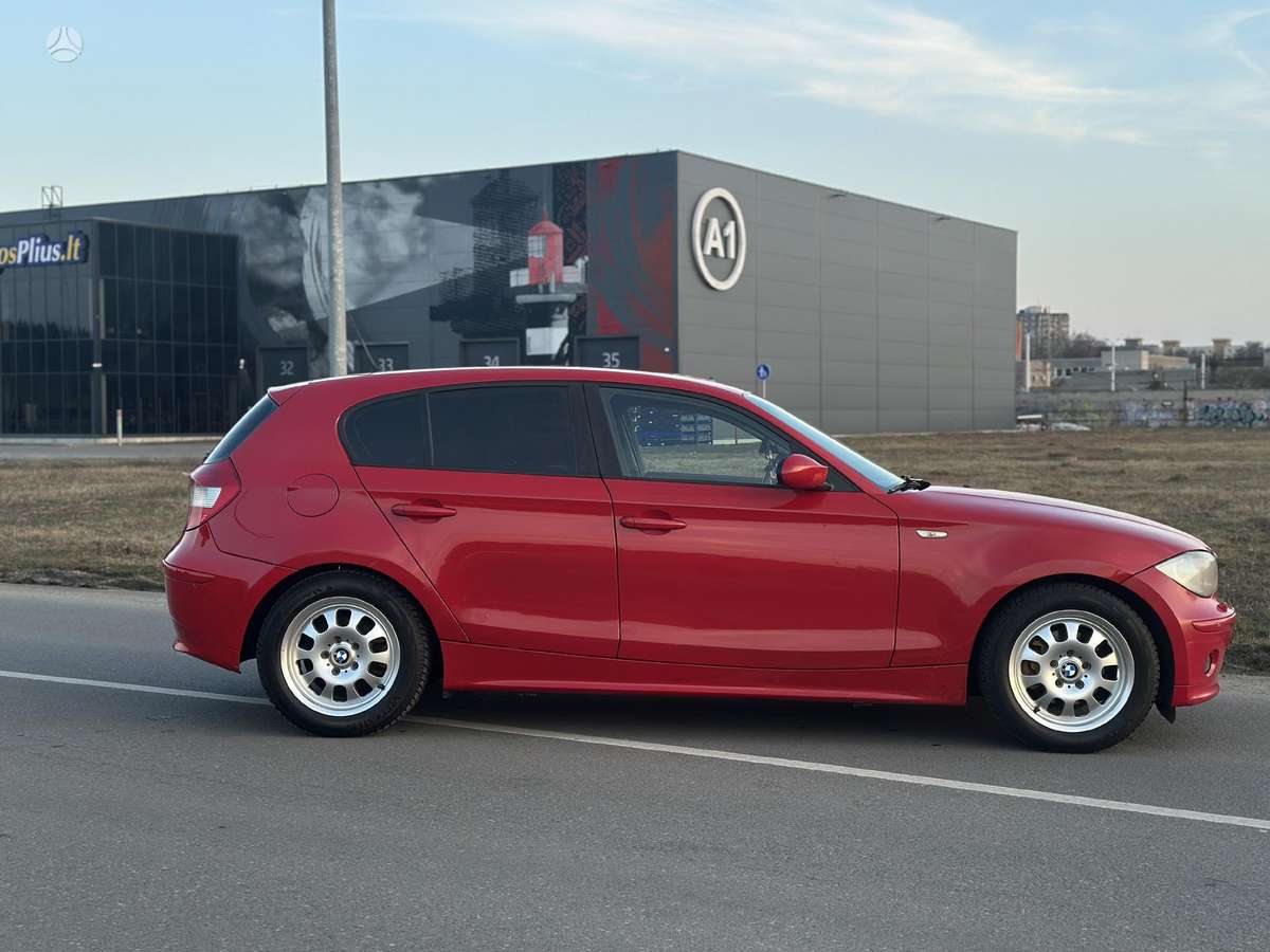 BMW 116, 1.6 l., hatchback