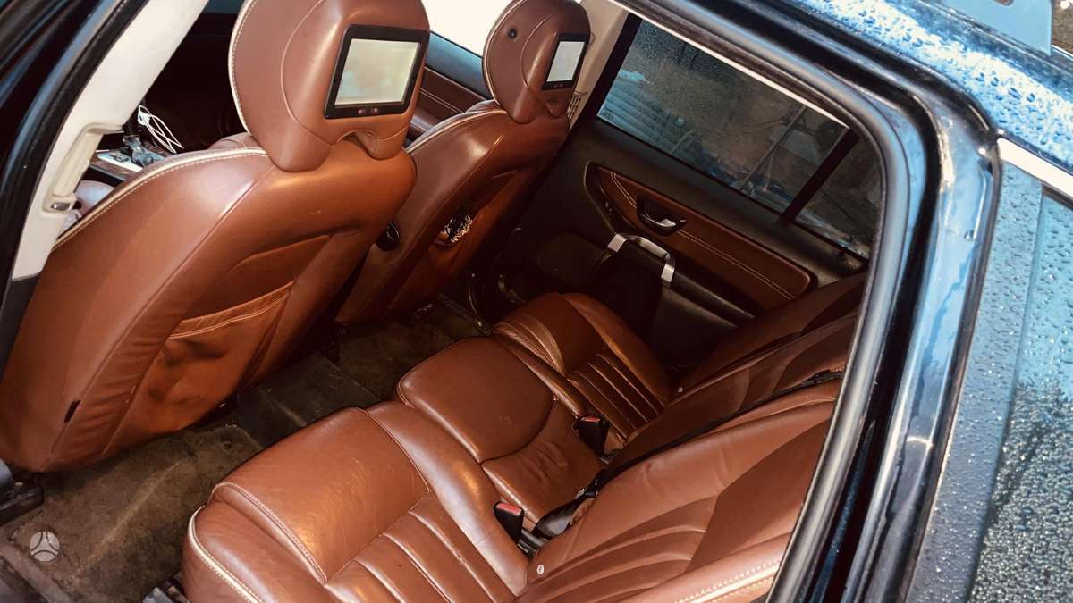 Volvo XC90 - 1