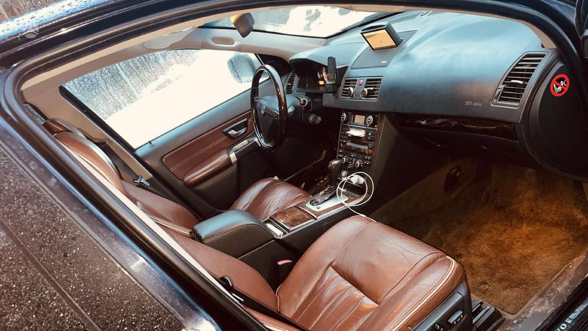 Volvo XC90 - 3